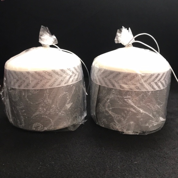 dynamic collections Other - Set of 2 white pillar candles